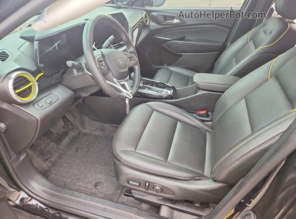KL77LKEP7SC261499 2025 CHEVROLET TRAX Black წინა სალონის ხედი