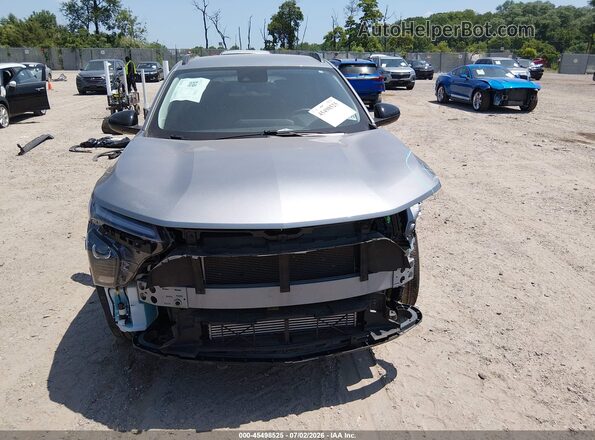 KL77LKEP8SC138942 2025 CHEVROLET TRAX Silver Widok zestawu wskaźników