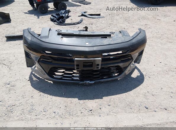 KL77LKEP8SC138942 2025 CHEVROLET TRAX Silver Widok deski rozdzielczej