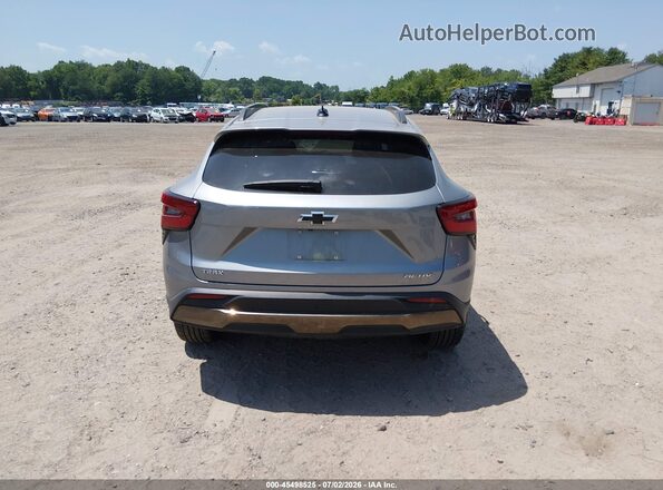 KL77LKEP8SC138942 2025 CHEVROLET TRAX Silver 