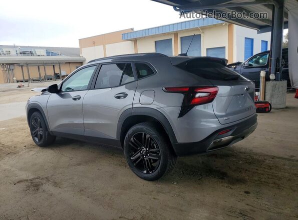 KL77LKEP8TC000402 2026 CHEVROLET TRAX Silver Հետևի ձախ