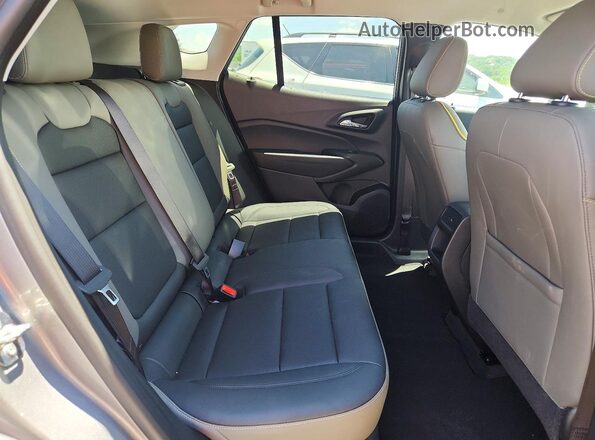 KL77LKEP8TC099223 2026 CHEVROLET TRAX Silver Rear seats view