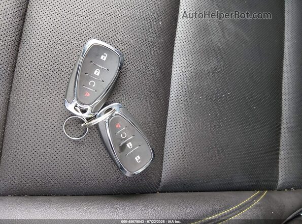 KL77LKEP9SC027123 2025 CHEVROLET TRAX Зеленый Вид панели приборов
