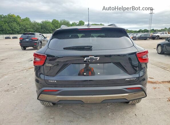 KL77LKEP9SC269796 2025 CHEVROLET TRAX Black Widok z tyłu