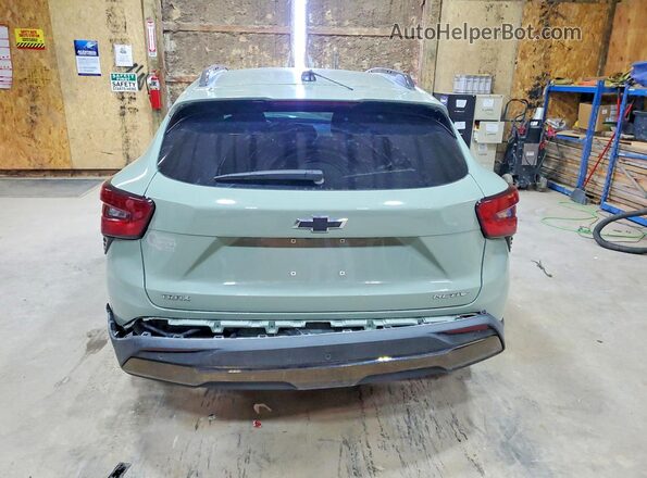 KL77LKEPXSC208215 2025 CHEVROLET TRAX Green უკანა ხედი