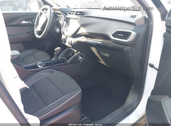 KL79MMS22PB029819 2023 CHEVROLET TRAILBLAZER White Widok wnętrza z przodu