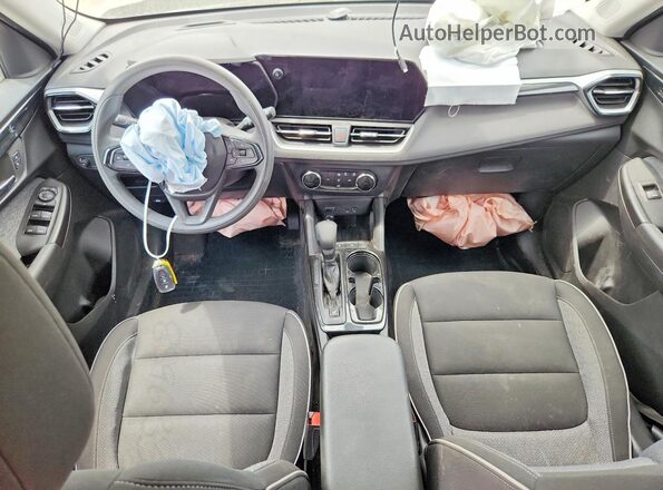 KL79MMS24RB087742 2024 CHEVROLET TRAILBLAZER Black Widok deski rozdzielczej