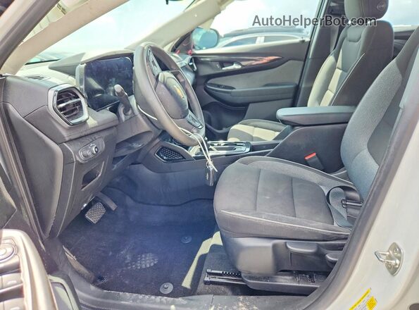 KL79MNSL9RB067663 2024 CHEVROLET TRAILBLAZER White Vista interior delantera