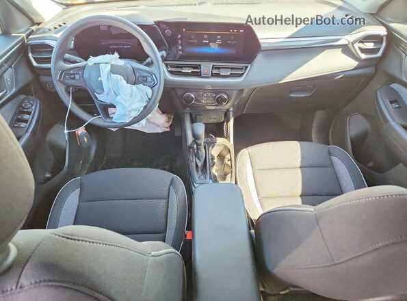 KL79MNSL9SB061643 2025 CHEVROLET TRAILBLAZER Белый Вид панели приборов