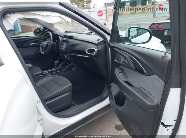 KL79MPS22PB099614 2023 CHEVROLET TRAILBLAZER White Vista interior delantera