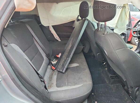 KL79MPS29PB049261 2023 CHEVROLET TRAILBLAZER Silver Rear seats view