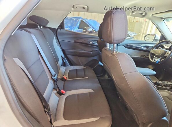 KL79MPSL1RB130962 2024 CHEVROLET TRAILBLAZER White Rear interior view