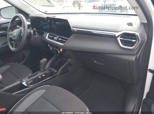 KL79MPSL3TB093534 2026 CHEVROLET TRAILBLAZER White Widok wnętrza z przodu