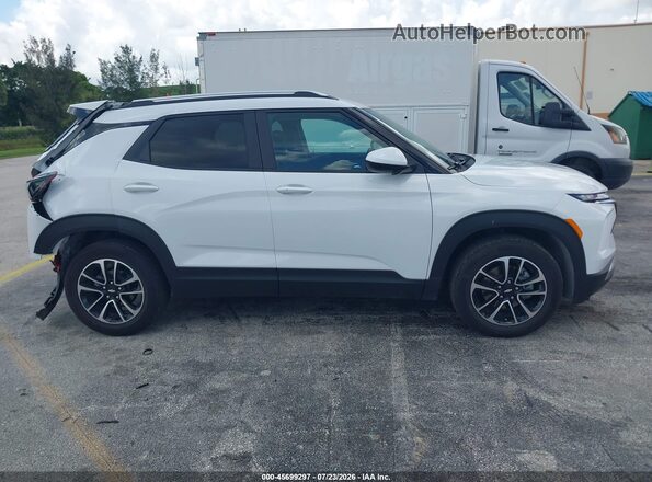 KL79MPSL3TB093534 2026 CHEVROLET TRAILBLAZER White Widok wnętrza z tyłu