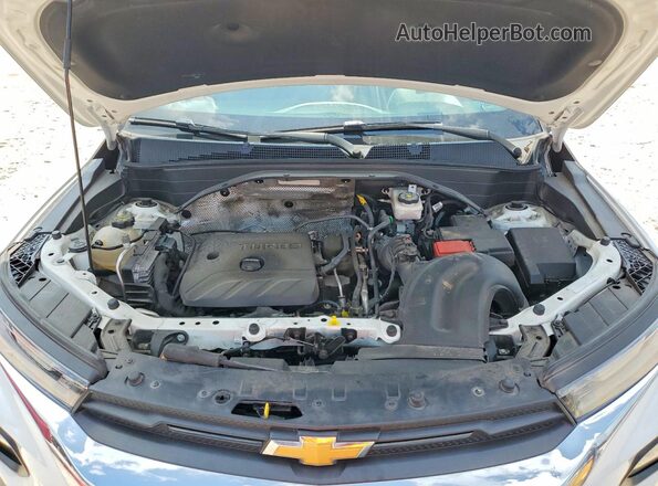 KL79MPSL4PB014412 2023 CHEVROLET TRAILBLAZER White Vista del compartimento del motor