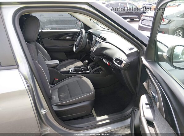 KL79MPSL4PB177965 2023 CHEVROLET TRAILBLAZER Gray Vista interior delantera