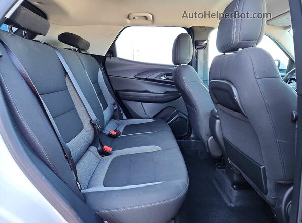 KL79MPSL4SB204025 2025 CHEVROLET TRAILBLAZER Белый Вид задних сидений