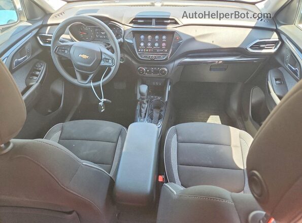 KL79MPSL8PB170968 2023 CHEVROLET TRAILBLAZER Черный Вид панели приборов