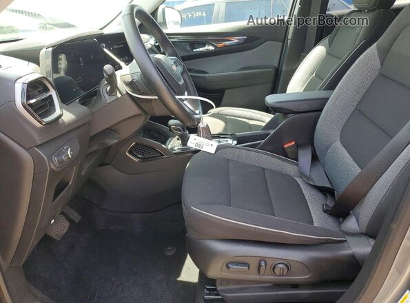 KL79MPSP4SB077151 2025 CHEVROLET TRAILBLAZER Серебряный Вид салона спереди