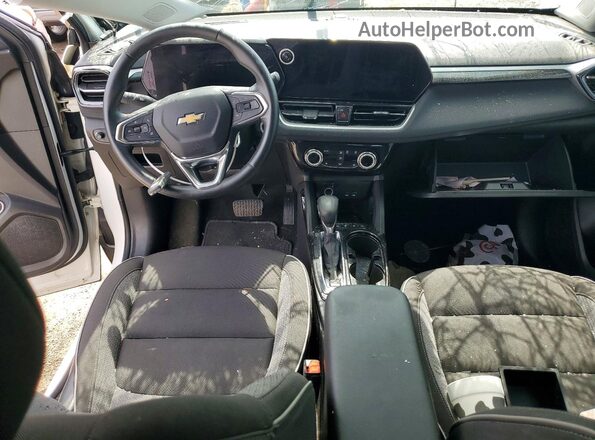 KL79MRSL0RB108480 2024 CHEVROLET TRAILBLAZER White Առջևի վահանակի տեսք