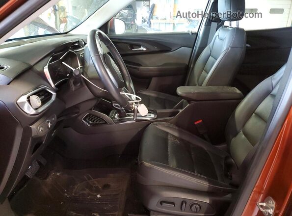 KL79MRSL1MB108609 2021 CHEVROLET TRAILBLAZER Оранжевый Вид салона спереди