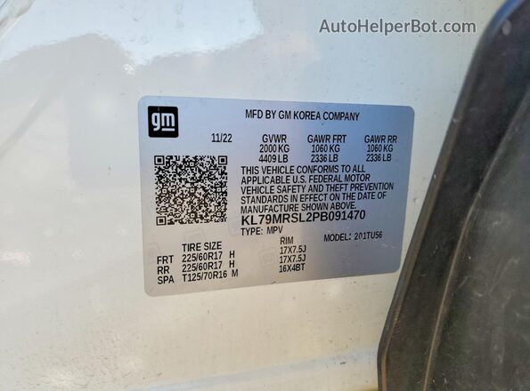 KL79MRSL2PB091470 2023 CHEVROLET TRAILBLAZER White Widok naklejki z numerem VIN