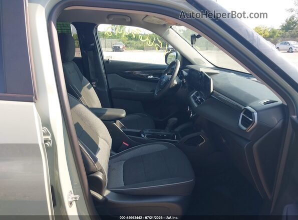KL79MRSL3SB040472 2025 CHEVROLET TRAILBLAZER Green Vista interior delantera