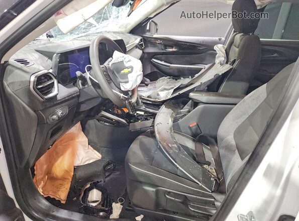 KL79MRSL3SB125957 2025 CHEVROLET TRAILBLAZER White Widok wnętrza z przodu