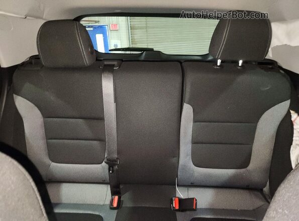 KL79MRSL3TB111459 2026 CHEVROLET TRAILBLAZER Green Widok tylnych siedzeń