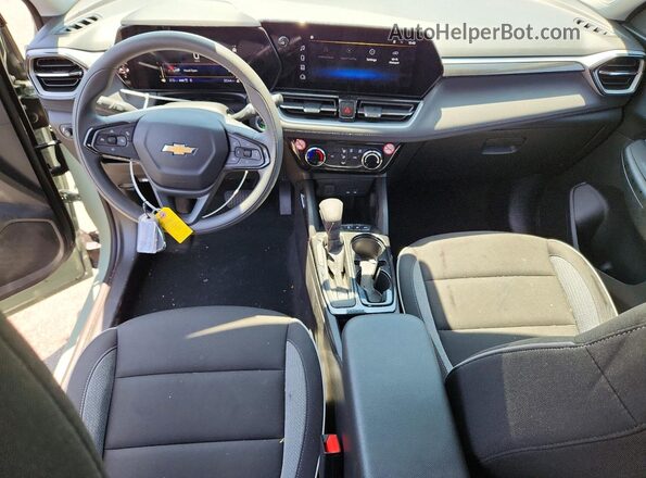 KL79MRSL3TB182029 2026 CHEVROLET TRAILBLAZER Green Widok deski rozdzielczej