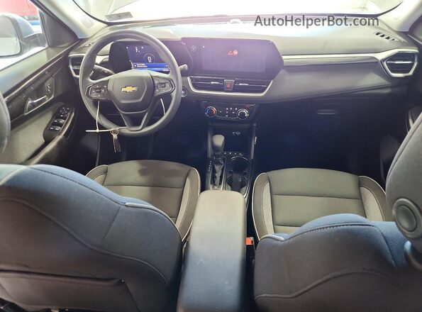KL79MRSL5RB180162 2024 CHEVROLET TRAILBLAZER Gray Առջևի վահանակի տեսք