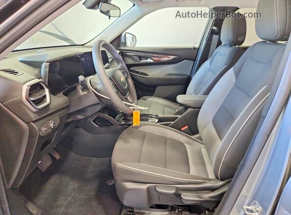 KL79MRSL5RB180162 2024 CHEVROLET TRAILBLAZER Gray Սալոնի դիմացի տեսք