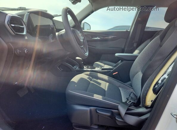 KL79MRSL5SB061775 2025 CHEVROLET TRAILBLAZER White წინა სალონის ხედი
