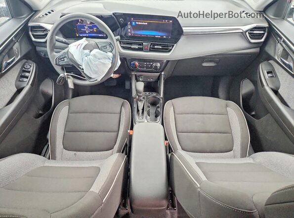 KL79MRSL6SB043429 2025 CHEVROLET TRAILBLAZER Красный Вид панели приборов