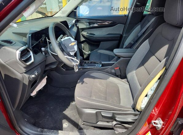 KL79MRSL8SB067571 2025 CHEVROLET TRAILBLAZER Red Vista interior delantera