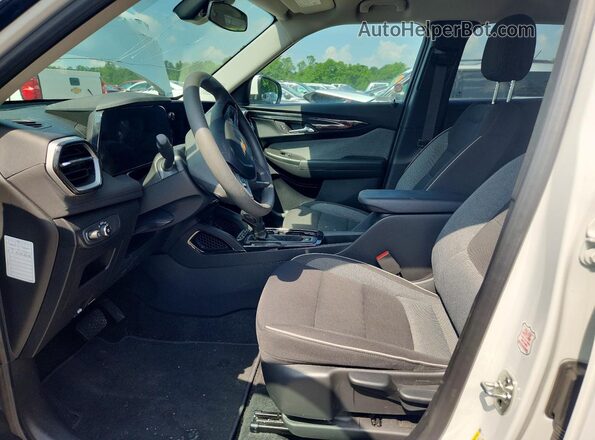 KL79MRSL8SB207442 2025 CHEVROLET TRAILBLAZER Белый Вид салона спереди