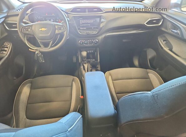 KL79MRSL9NB101375 2022 CHEVROLET TRAILBLAZER White Widok deski rozdzielczej
