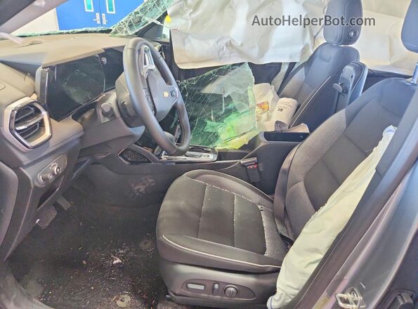 KL79MRSL9TB042079 2026 CHEVROLET TRAILBLAZER Gray Front interior view