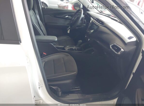 KL79MRSLXPB123534 2023 CHEVROLET TRAILBLAZER White Вид салону спереду