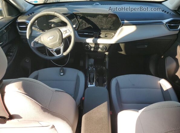 KL79MRSLXSB051503 2025 CHEVROLET TRAILBLAZER Green Առջևի վահանակի տեսք