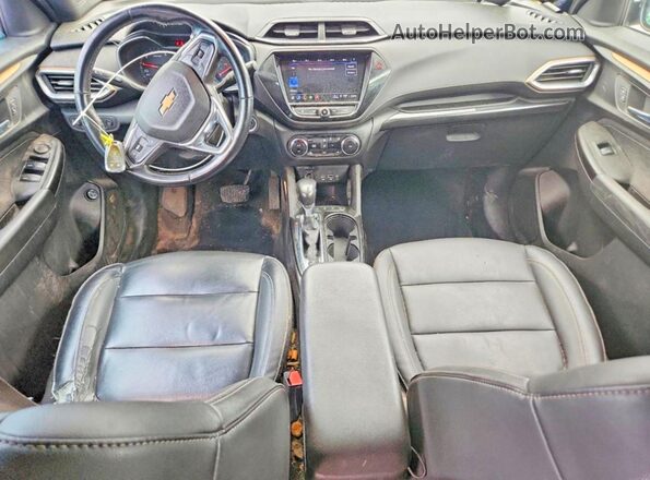 KL79MSSL1PB012586 2023 CHEVROLET TRAILBLAZER Двухцветный Вид панели приборов