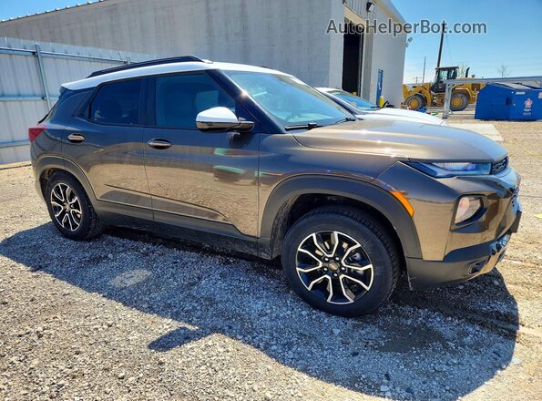 KL79MSSL3MB015484 2021 CHEVROLET TRAILBLAZER Коричневый Передняя правая четверть