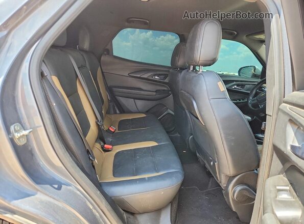 KL79MSSL3MB165997 2021 CHEVROLET TRAILBLAZER Серебряный Вид задней части салона