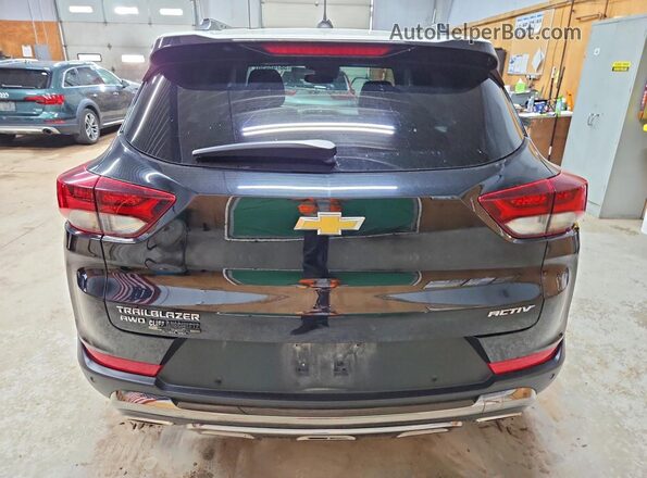 KL79MSSL4MB083468 2021 CHEVROLET TRAILBLAZER Black Widok z tyłu