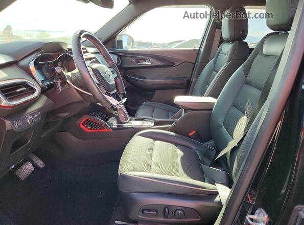 KL79MTSL0NB068831 2022 CHEVROLET TRAILBLAZER Черный Вид салона спереди