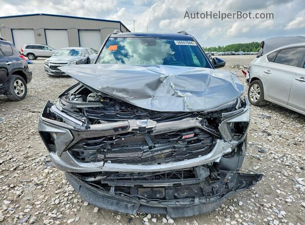 KL79MTSL0SB044377 2025 CHEVROLET TRAILBLAZER Серый Вид спереди