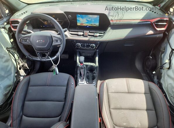 KL79MTSL1TB114311 2026 CHEVROLET TRAILBLAZER Silver Dashboard view