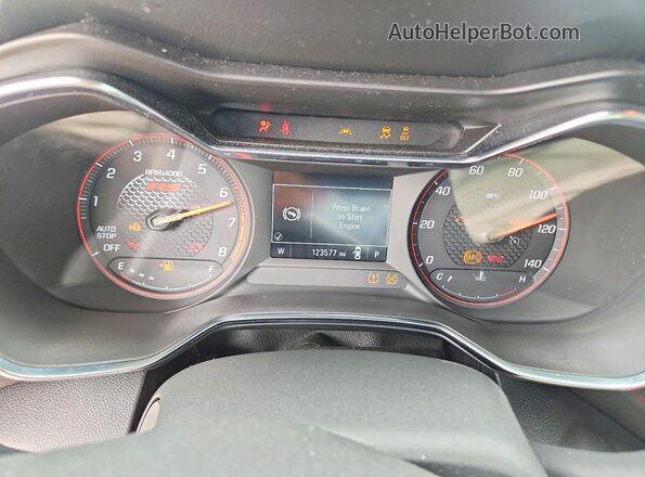 KL79MTSL2NB066210 2022 CHEVROLET TRAILBLAZER Burgundy ხელსაწყოთა პანელის ხედი