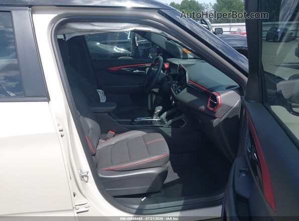 KL79MTSL2TB096630 2026 CHEVROLET TRAILBLAZER Beige Vista interior delantera