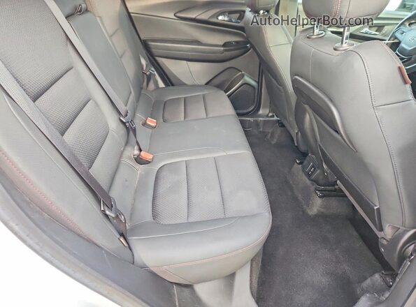 KL79MTSL3NB016304 2022 CHEVROLET TRAILBLAZER White Vista de los asientos traseros
